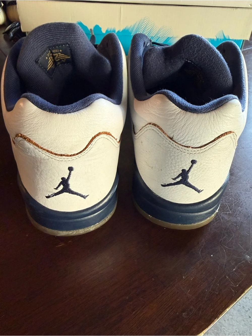 Jordan Men's White and Navy Low-Top Sneakers